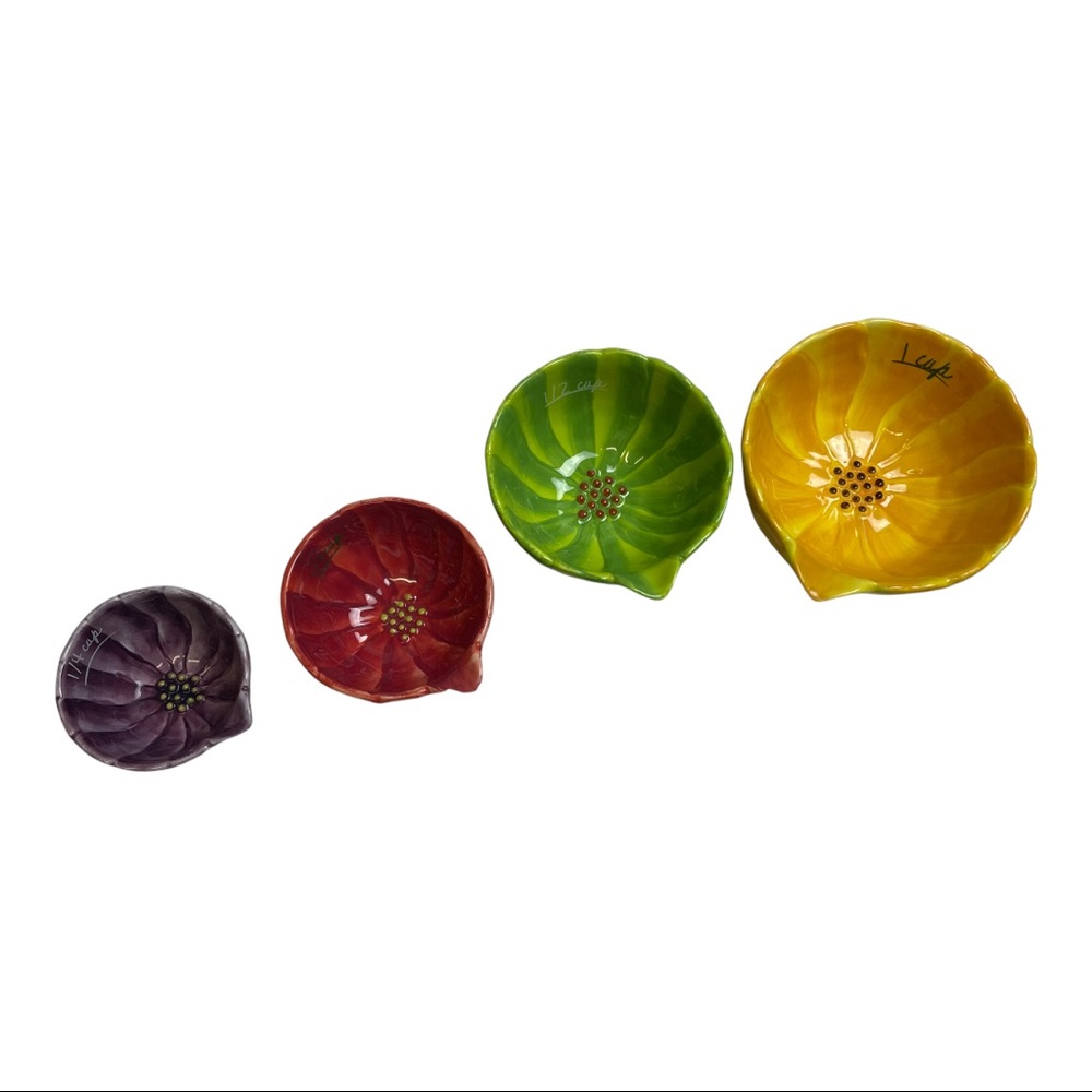Pier 1 ceramic flower measuring cups